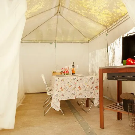 2 Bedroom In With A Terrace